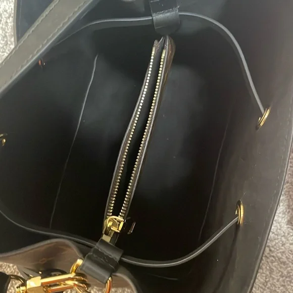 Louis Vuitton Neo Noe MM - Picture 5 of 9